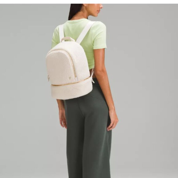 Lululemon City Adventurer Backpack Mini 11L Fleece NWT - Picture 2 of 9